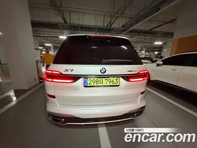 BMW X7 2025 — ფოტო 10/11