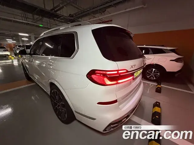 BMW X7 2025 — ფოტო 6/11