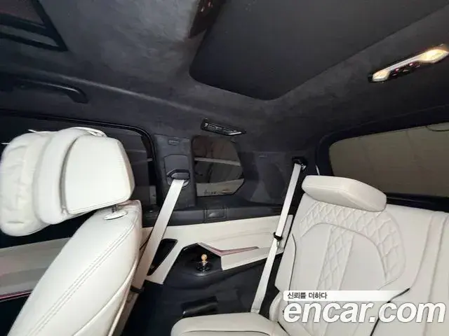 BMW X7 2025 — ფოტო 7/11