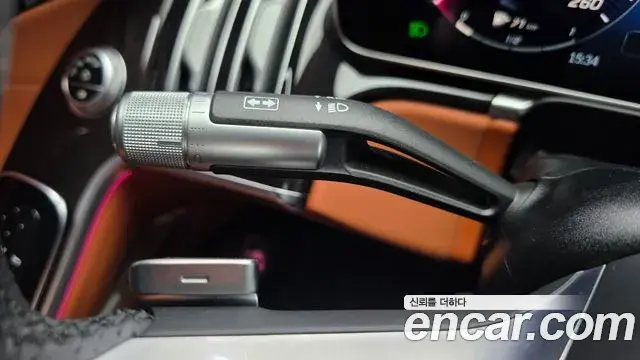 Mercedes-Benz S-Class 2023 — Photo 20/34