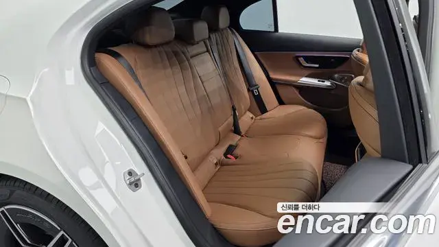 Mercedes-Benz E-Class 2026 — Фото 11/20