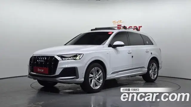 Audi Q7 2020 — Photo 30/32