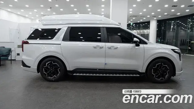 Kia Carnival 2025 — Şəkil 18/20