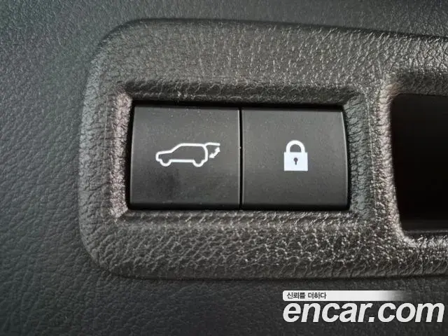 Lexus NX300h 2021 — Photo 10/20