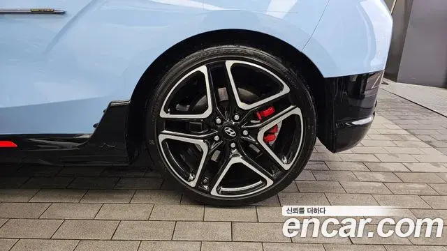 Hyundai Veloster 2020 — ფოტო 27/30