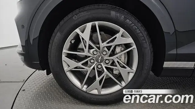 Genesis GV70 2023 — Şəkil 30/37