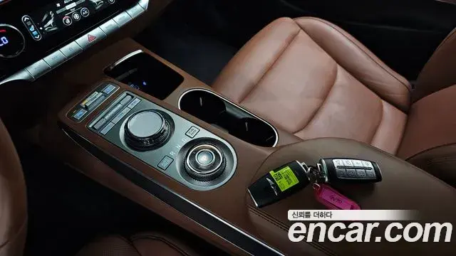 Genesis GV70 2023 — Şəkil 36/37