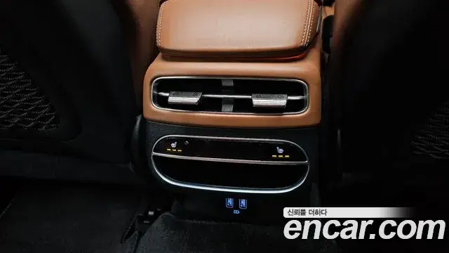Genesis GV70 2023 — Şəkil 9/37
