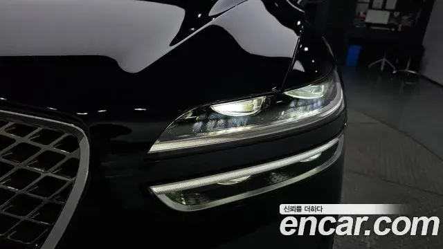 Genesis GV70 2023 — Şəkil 19/37