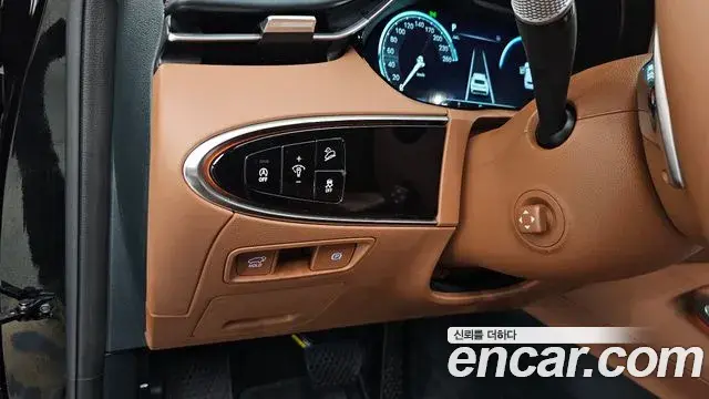 Genesis GV70 2023 — Şəkil 20/37