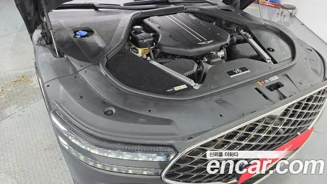 Genesis G90 2022 — Photo 4/42