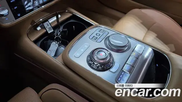 Genesis G90 2022 — Photo 5/42