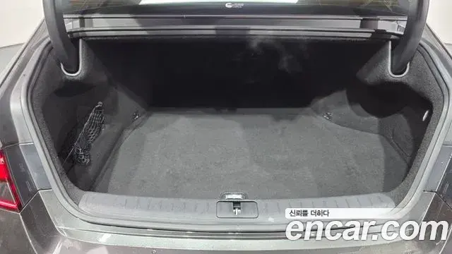 Genesis G90 2022 — Photo 20/42