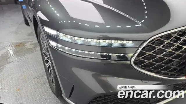 Genesis G90 2022 — Photo 22/42