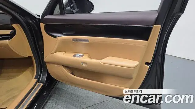 Genesis G90 2022 — Photo 6/42