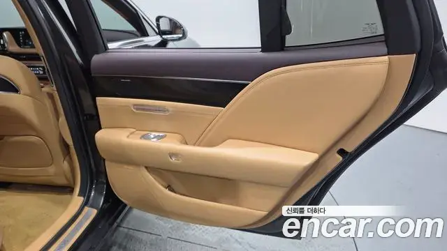 Genesis G90 2022 — Photo 1/42