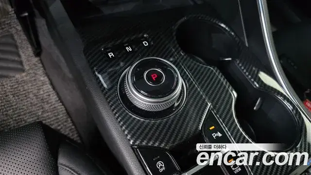 Kia K5 2023 — Photo 9/34