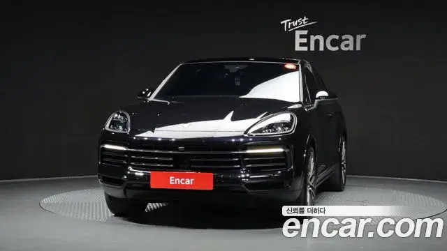 Porsche Cayenne 2022 — Photo 31/36