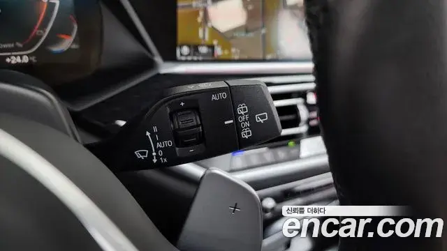 BMW X7 2022 — Şəkil 37/37