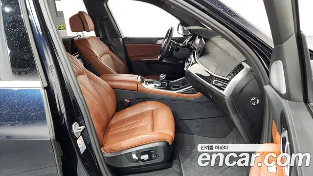 BMW X7 2022 — Şəkil 19/37