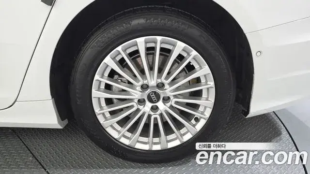 Audi A6 2021 — Photo 33/33