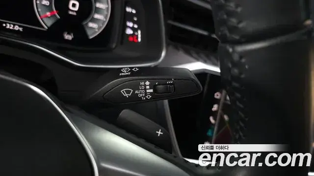 Audi A6 2021 — Photo 26/33