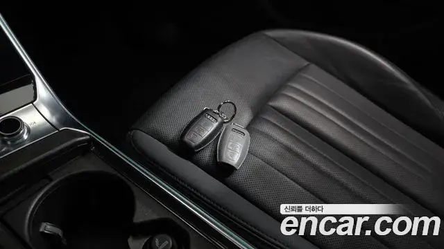 Audi A6 2021 — Photo 18/33