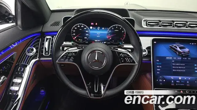 Mercedes-Benz S-Class 2023 — ფოტო 18/37