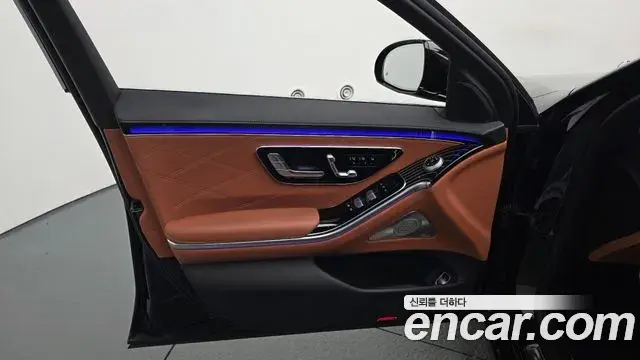 Mercedes-Benz S-Class 2023 — ფოტო 13/37
