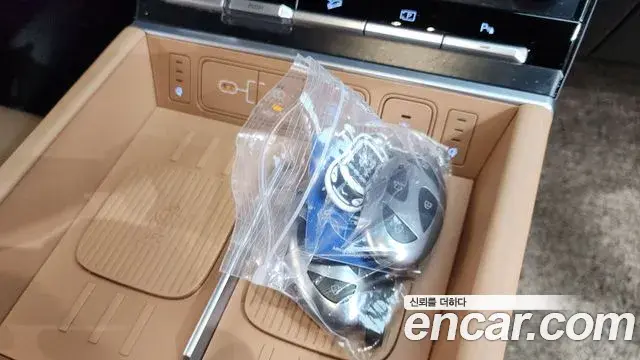 Hyundai Santa Fe 2024 — Şəkil 8/32