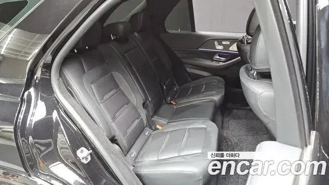 Mercedes-Benz GLE-Class 2022 — ფოტო 30/37