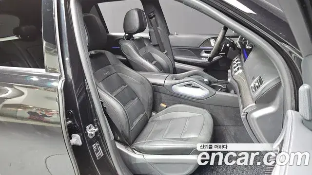 Mercedes-Benz GLE-Class 2022 — ფოტო 35/37