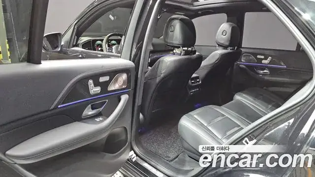 Mercedes-Benz GLE-Class 2022 — ფოტო 26/37
