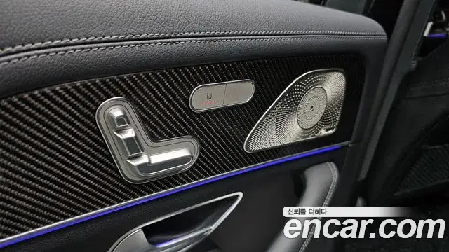 Mercedes-Benz GLE-Class 2022 — ფოტო 25/37