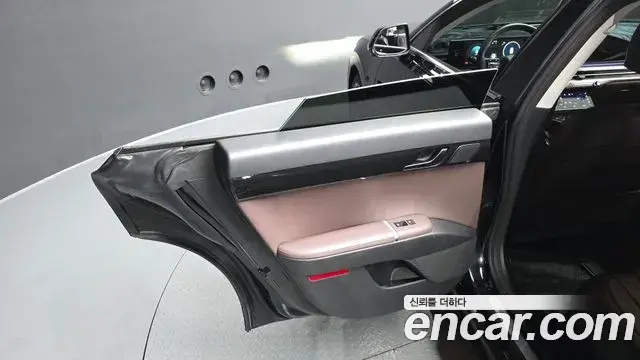 Hyundai Grandeur Hybrid 2023 — Şəkil 27/40
