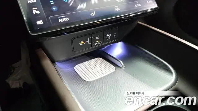 Hyundai Grandeur Hybrid 2023 — Şəkil 18/40