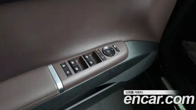 Hyundai Grandeur Hybrid 2023 — Şəkil 35/40