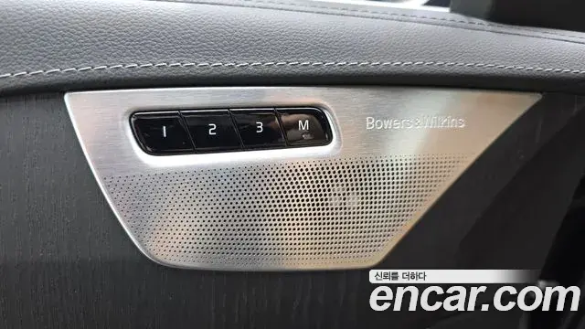 Volvo XC90 2024 — Photo 16/36
