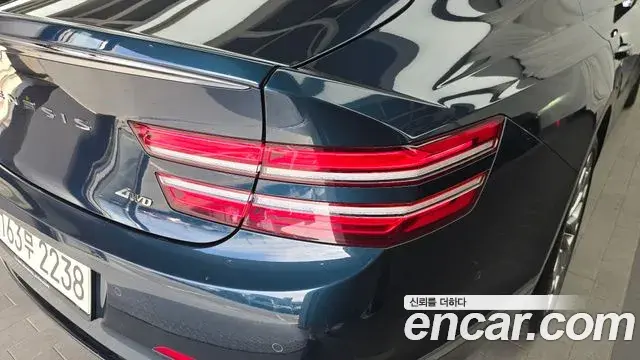 Genesis G80 2022 — Photo 18/32