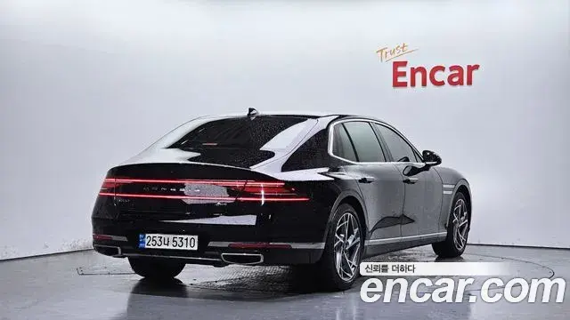 Genesis G90 2022 — Photo 26/30