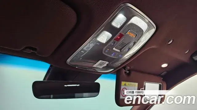 Genesis G90 2022 — Photo 30/30