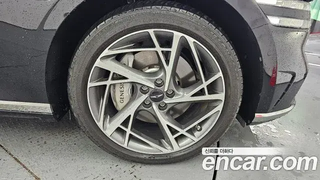 Genesis G90 2022 — Photo 29/30