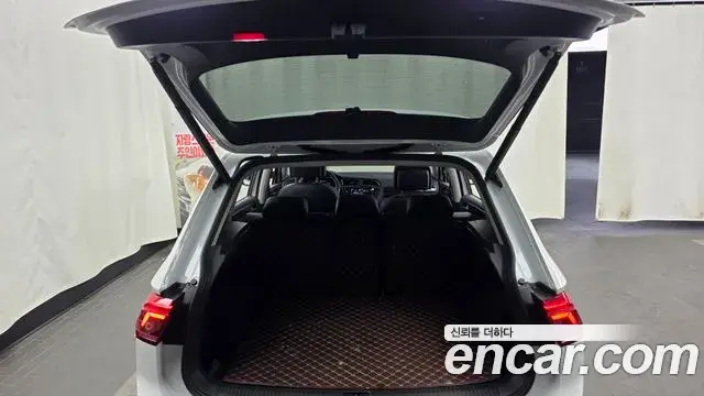 Volkswagen Tiguan 2021 — Şəkil 6/32