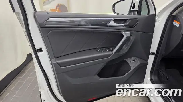 Volkswagen Tiguan 2021 — Şəkil 8/32