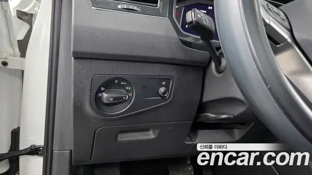 Volkswagen Tiguan 2021 — Şəkil 11/32