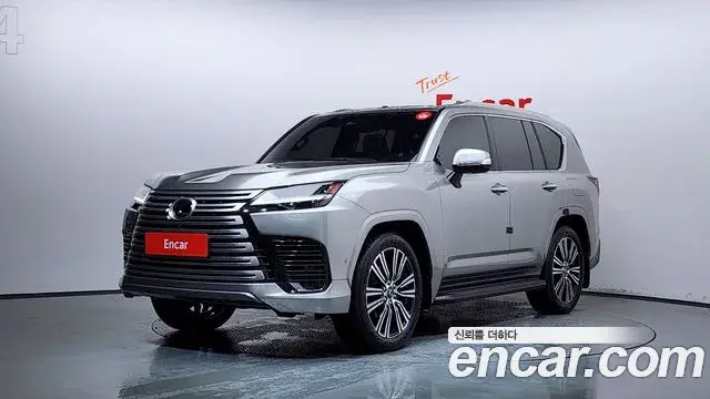 Lexus LX 2025 — Photo 16/38