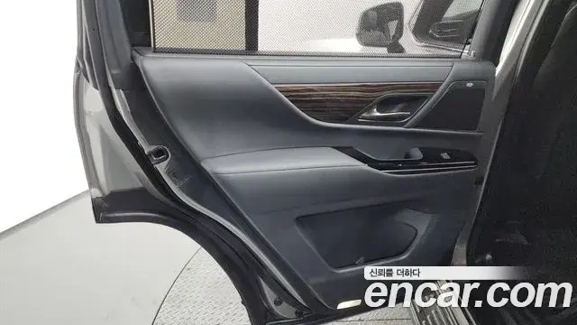 Lexus LX 2025 — Photo 37/38