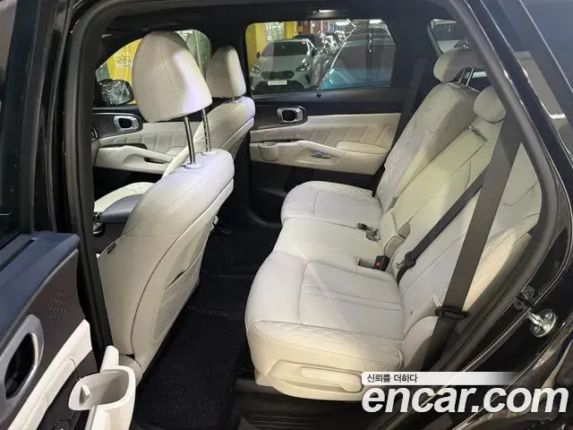 Kia Sorento 2025 — Фото 9/20