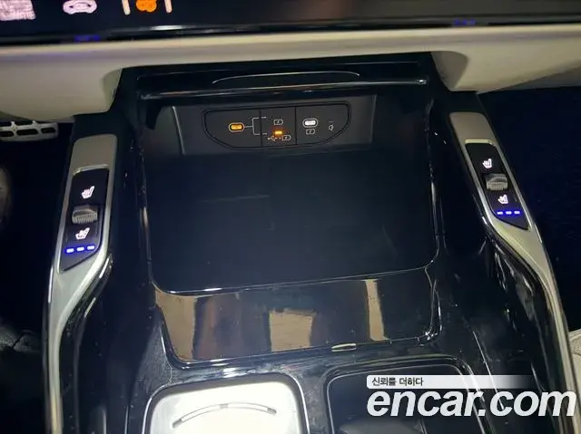 Kia Sorento 2025 — Фото 17/20