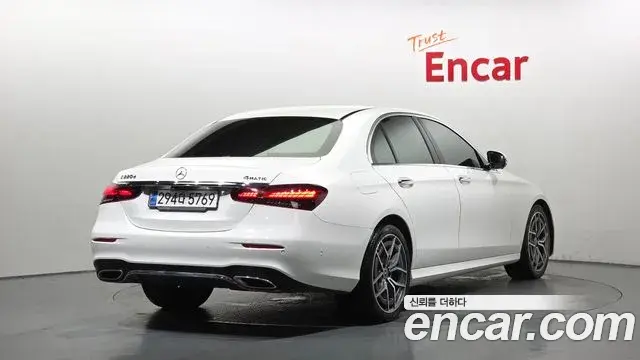 Mercedes-Benz E-Class 2020 — Фото 2/20